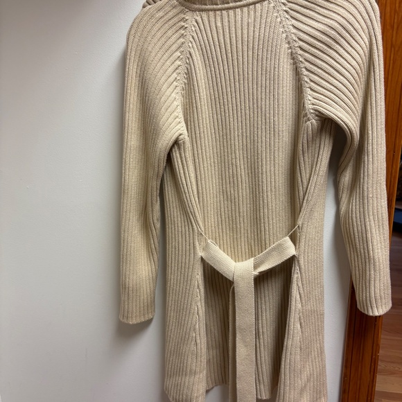 Banana Republic Ribbed Cardigan - Picture 3 of 3